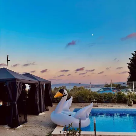 Stefaniya Διαμέρισμα *